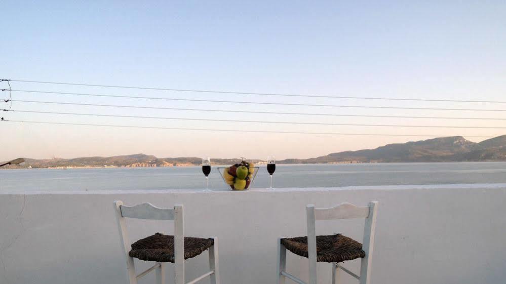 Hotel Adamas Екстериор снимка