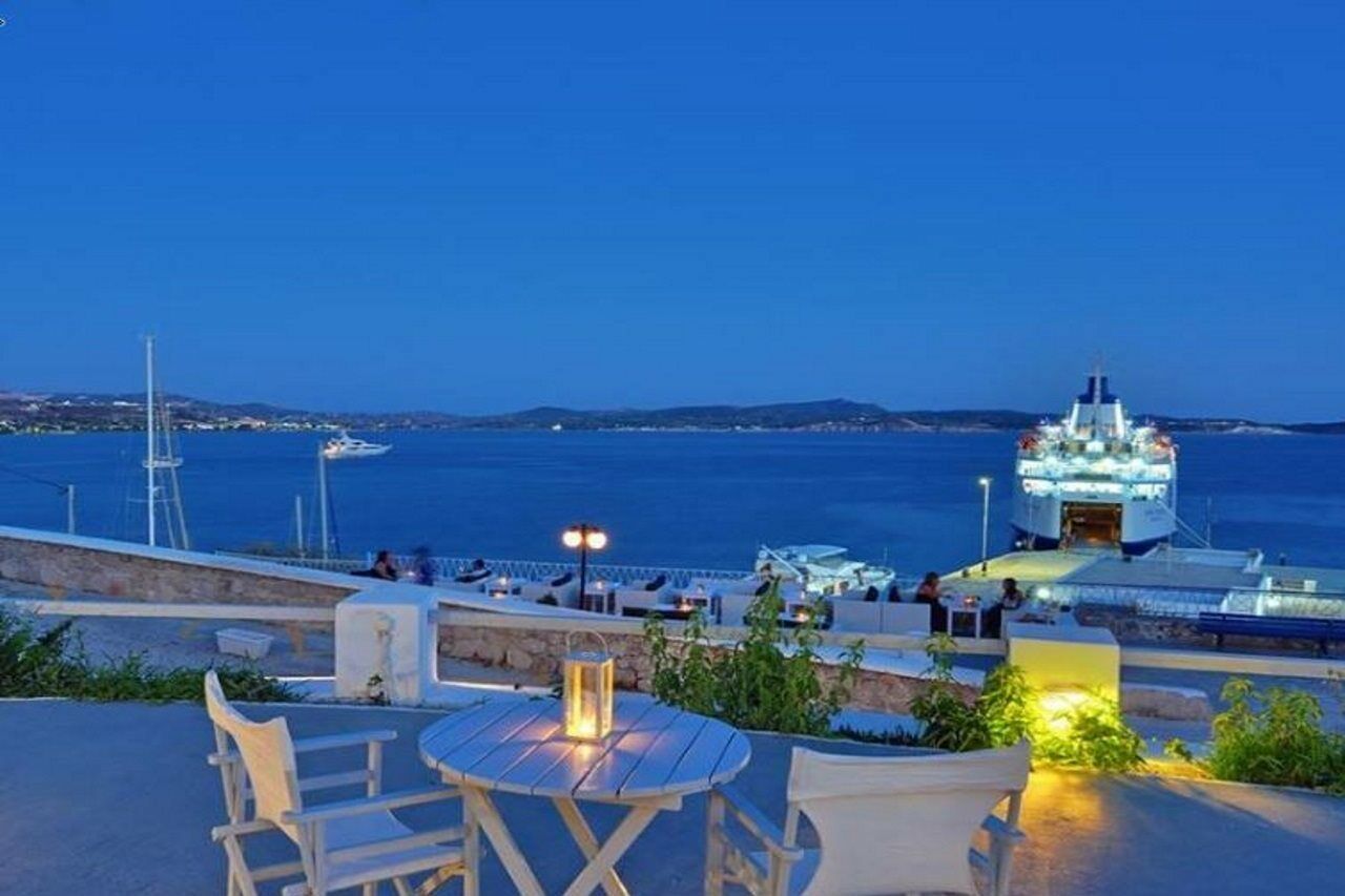 Hotel Adamas Екстериор снимка